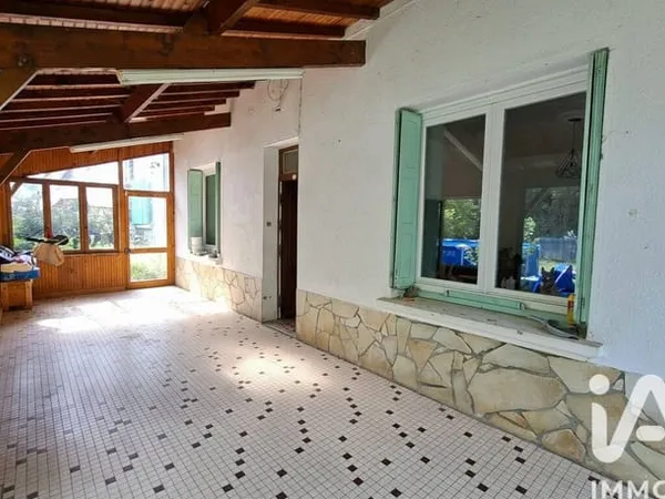 Maison 11 pièces 235 m²