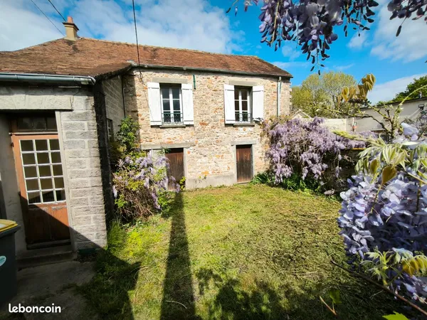 Maison en pierre de caractère à fort potentiel - Bien rare à réinventer