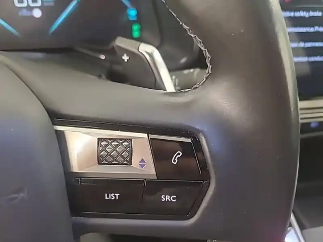 Ds Ds 7 ds7 crossback hybride e-tense 300 eat8 4x4 — photo 26