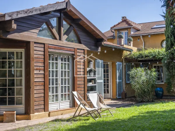 SUPERBE MAISON FAMILIALE 6 PIECES AVEC GRAND JARDIN