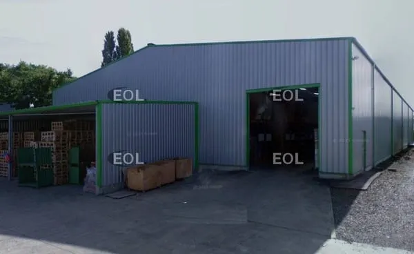 Entrepôt 1800 m²