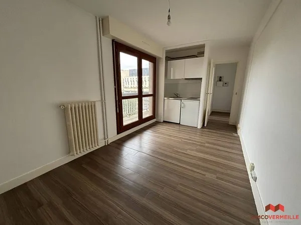 Studio 1 pièce 20 m²