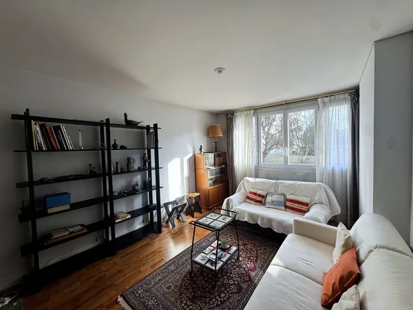 Le Pecq - Quartier Mexique - Appartement familial 4 pièces 61 m² - 3 chambres - À rénover