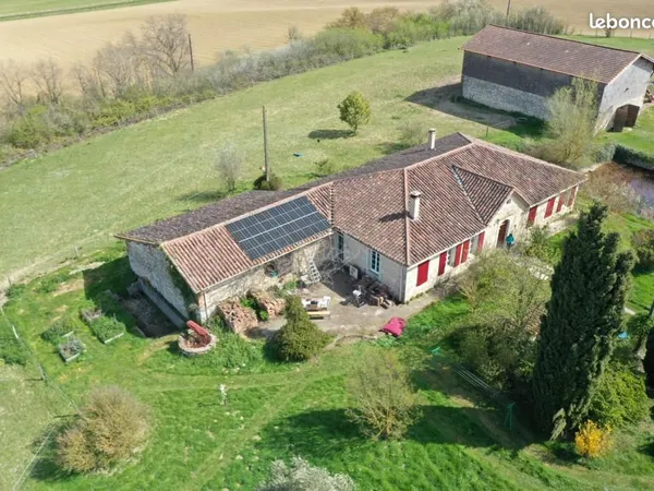 Maison 6 pièces 234 m²