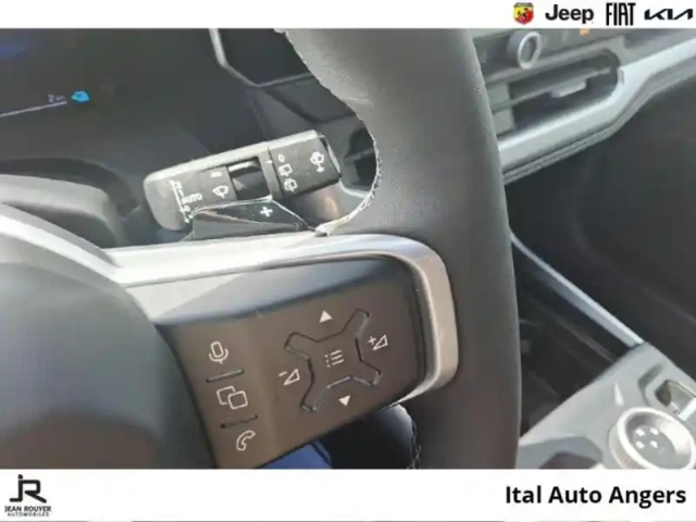 Jeep Compass 1.6 turbo t4 225ch e-hybrid plug-in summit bvr7 — photo 15