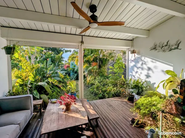 Maison T4 de charme avec jardin, varangue et piscine dans résidence au calme à Piton Saint-Leu
