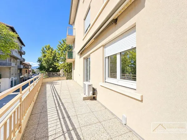Appartement 3 pièces 82 m²