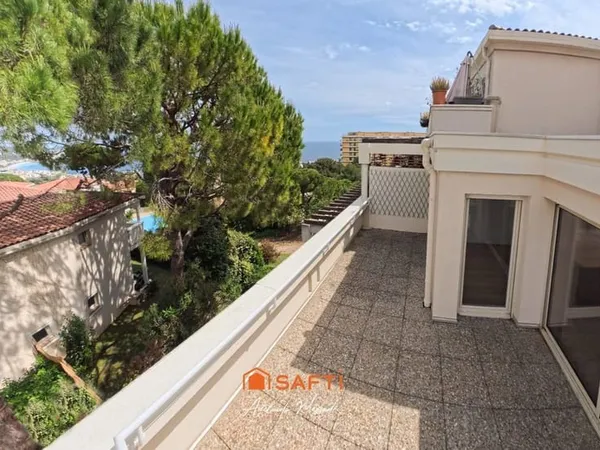 Spacieux 3 pièces à l'Archet avec vue mer et terrasse
