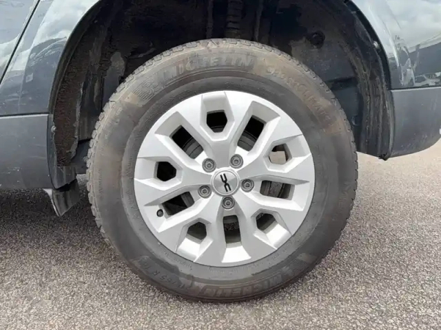 Dacia Duster blue dci 115 4x2 — photo 27