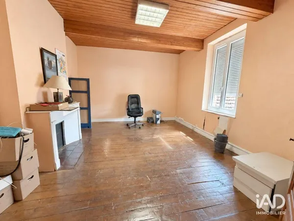 Local professionnel 8 pièces 265 m²