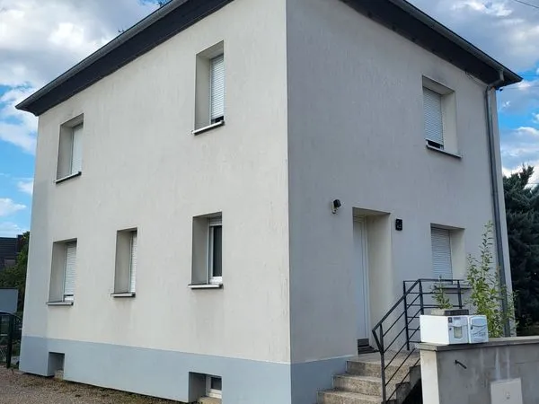 Maison individuelle avec jardin