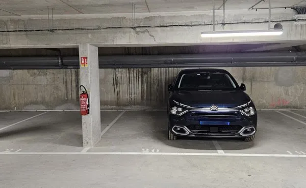 Parking 12 m²