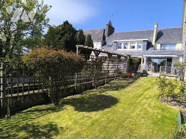 Maison 8 pièces 215 m²