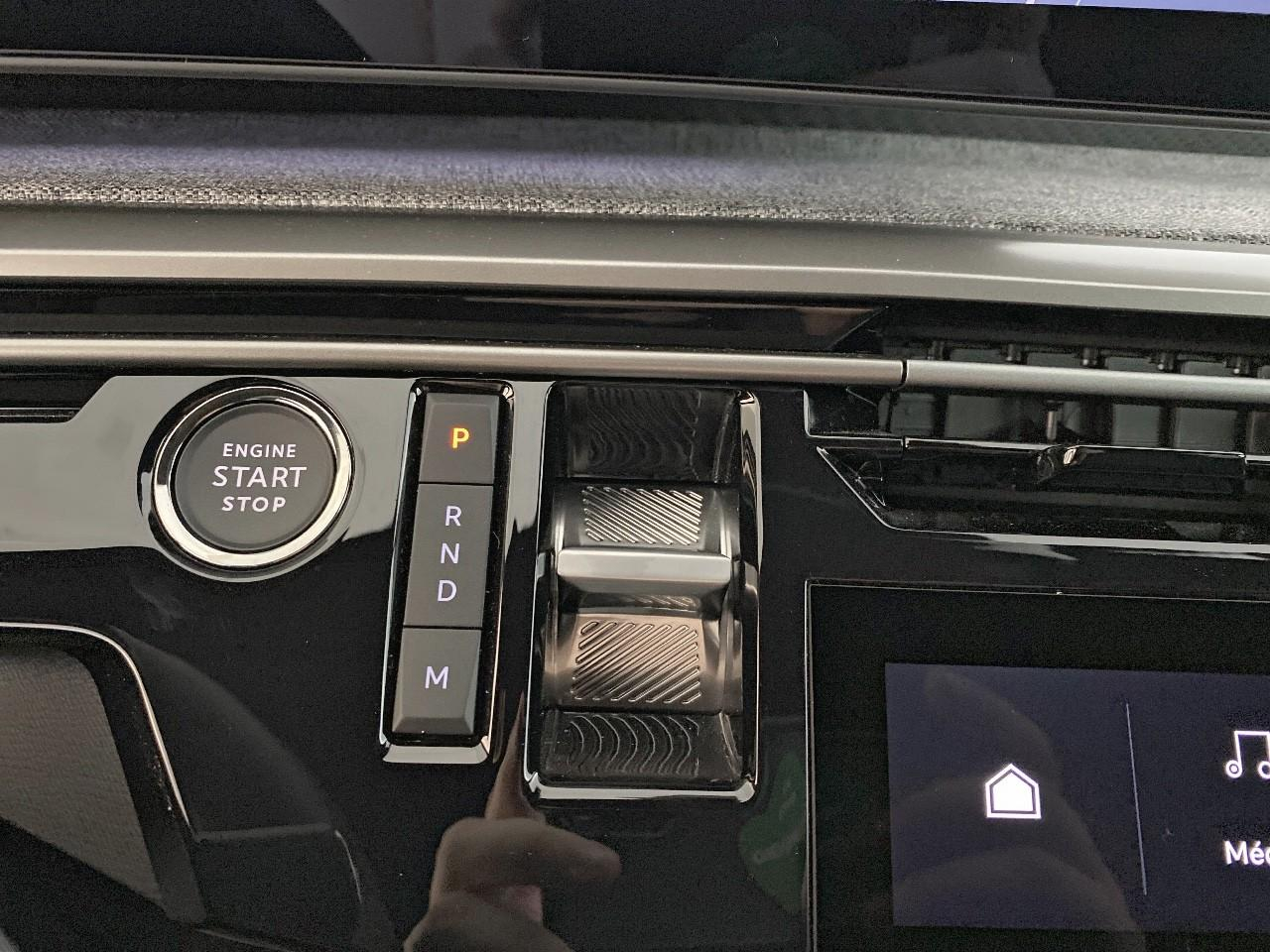 Peugeot 5008 hybrid 145 ch e-dcs6 allure — photo 15