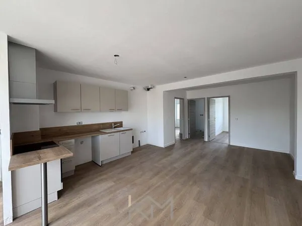 Immeuble 3 pièces 70 m²