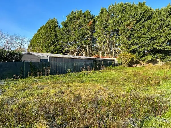 Terrain 382 m²
