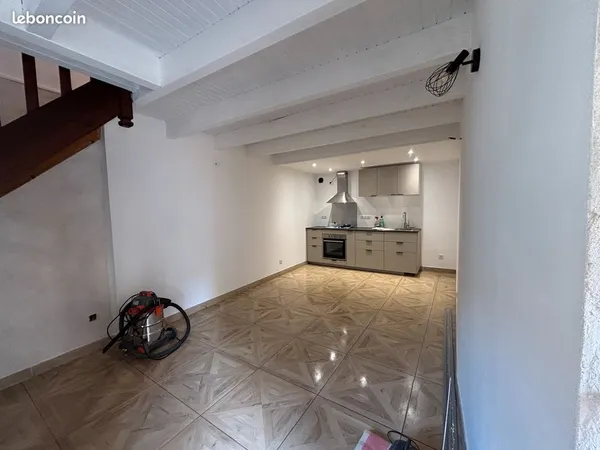 Appartement à louer à Sauclieres
