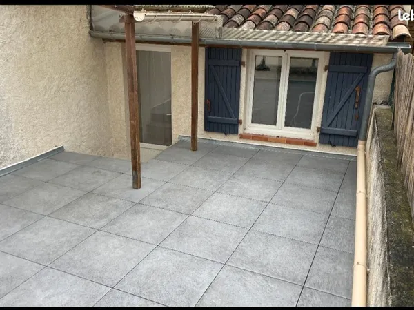 Appartement T3 avec terrasse Tallard centre