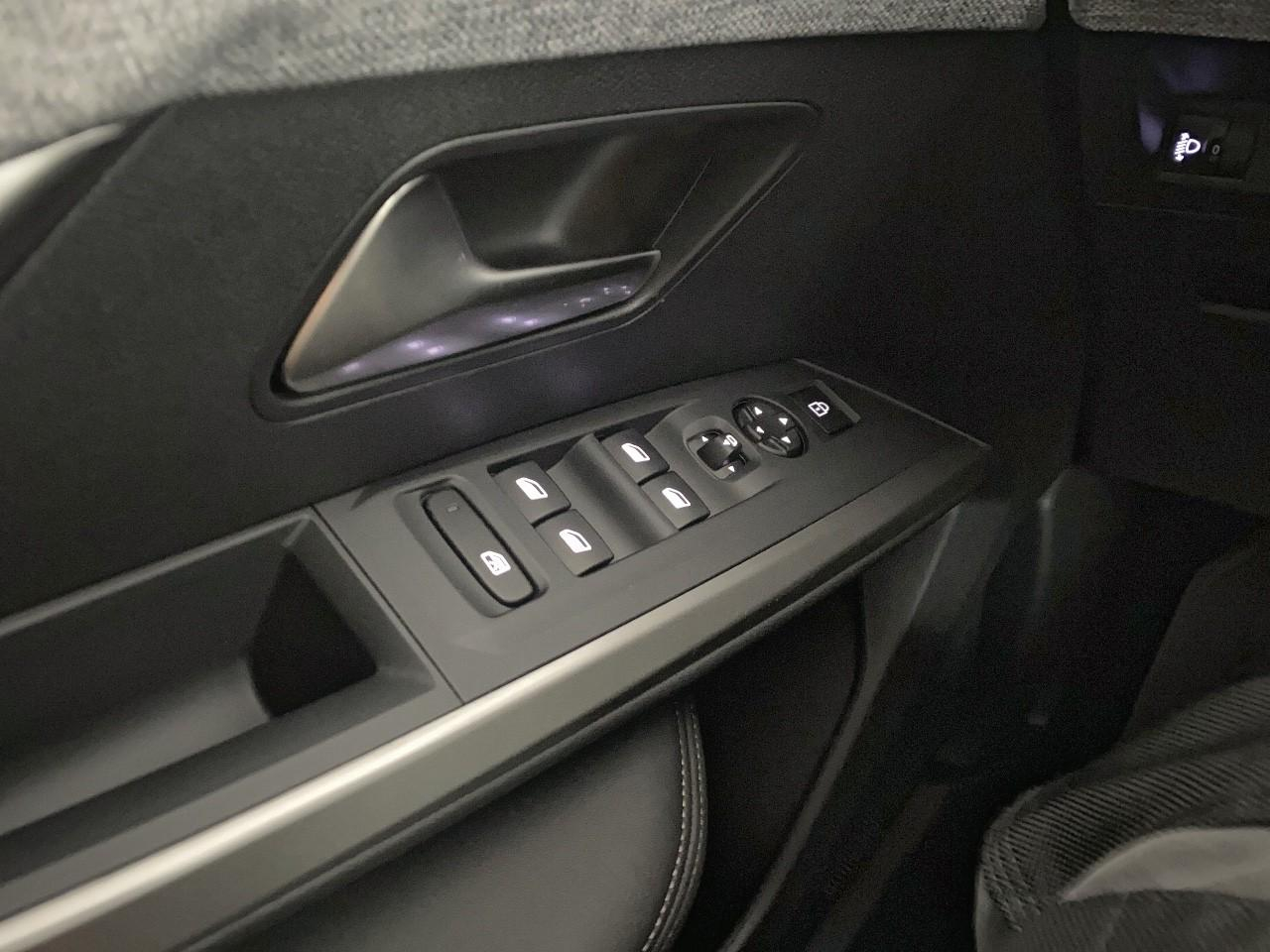 Peugeot 5008 hybrid 145 ch e-dcs6 allure — photo 20