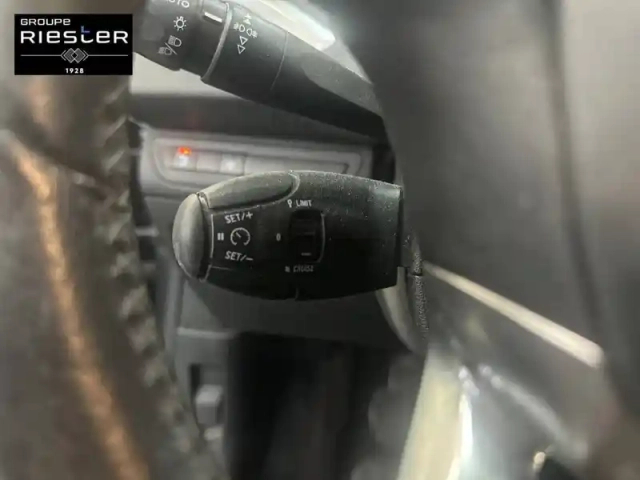 Peugeot 2008 puretech 82ch bvm5 — photo 43