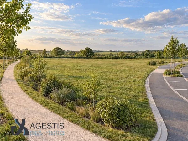Terrain 644 m²