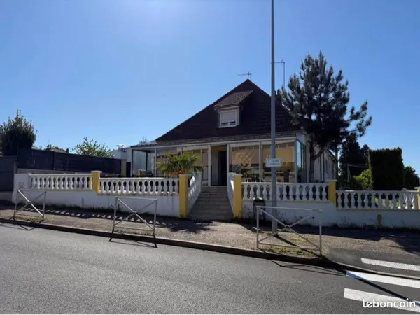 Restaurant à vendre - Fonds de commerce - 55 places - Entièrement équipé - Faible loyer