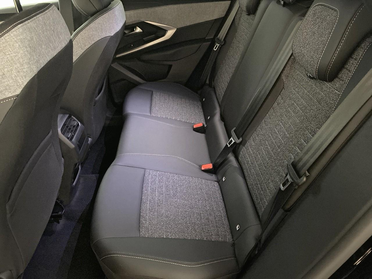 Peugeot 3008 hybrid 145 e-dcs6 allure — photo 10