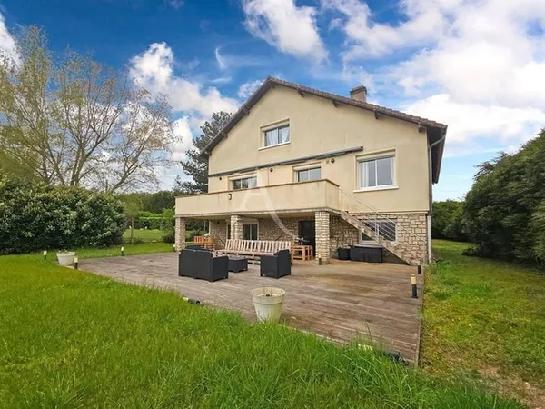Maison 8 pièces 175 m²