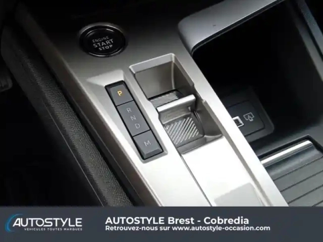 Peugeot 308 1.5 bluehdi 130ch s&amp;s allure eat8 — photo 9