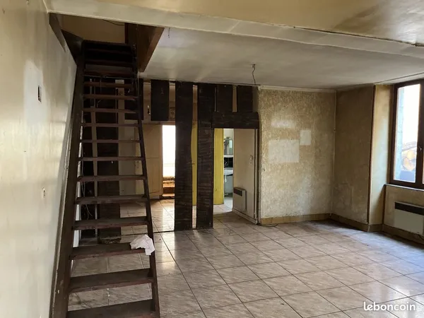 Maison de caractère 160 m² à fort potentiel - Centre-ville de Port-sur-Saône
