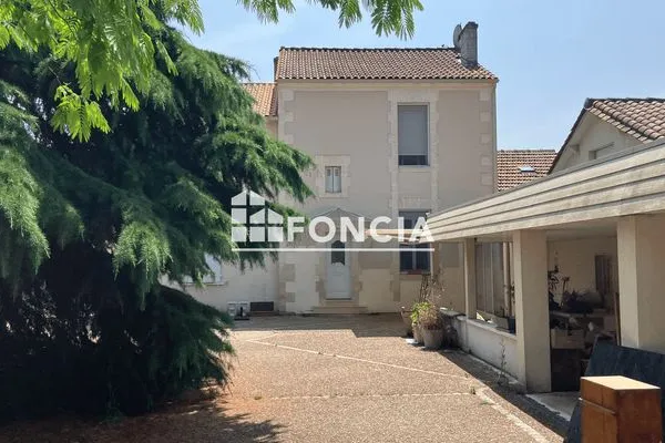 Maison 6 pièces 190 m²