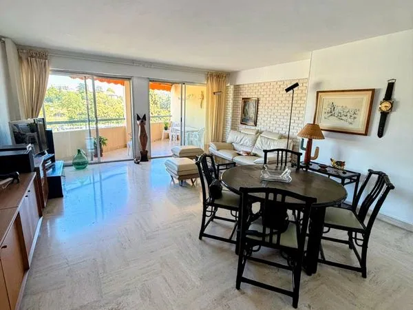 Appartement de type 4 Pièces Cagnes sur Mer + Cave + Place de Stationnement + Garage Sous Sol
