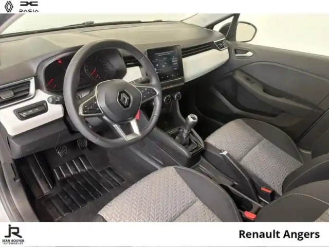 Renault Clio 1.5 blue dci 100ch evolution — photo 30
