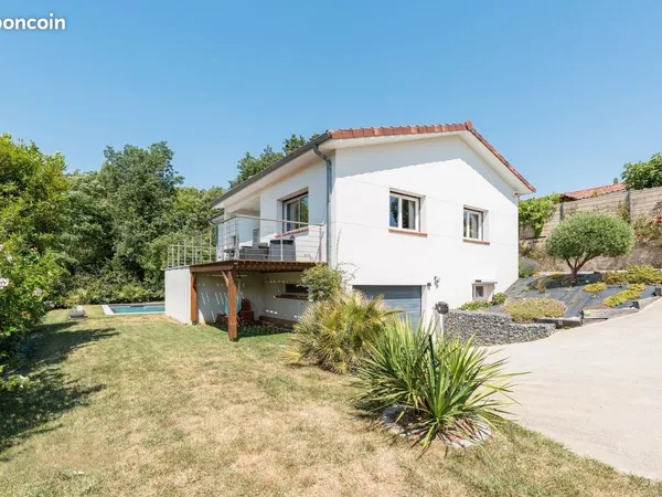 Maison contemporaine T6 de 155m2