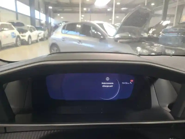 Peugeot 208 hybrid 110 e-dcs6 — photo 11