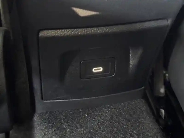 Mercedes Classe A 200 d amg line — photo 35