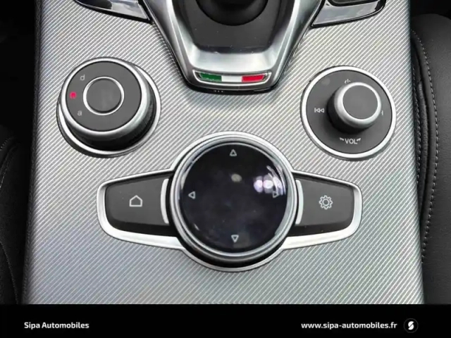 Alfa Romeo Stelvio 2.2 160 ch at8 — photo 22