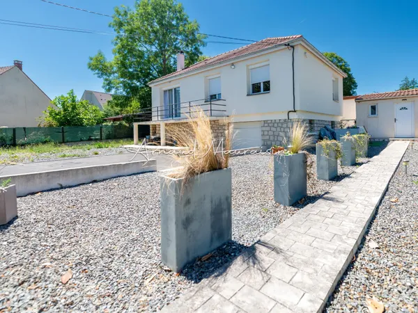 Maison familiale sur grand terrain de 2000m2
