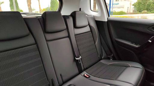 Peugeot 2008 1.2 PureTech 130 EAT6 - GT Line – 2019 – 48133 km – Essence – Boîte Automatique — photo 35