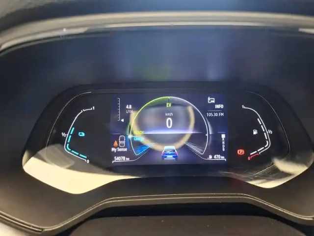 Renault Clio e-tech 140 - 21n — photo 2