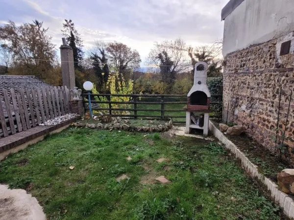 Maison de ville avec terrasse et jardinet