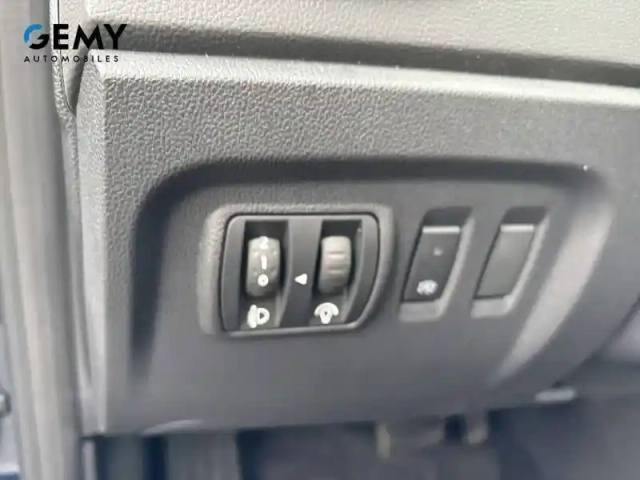Renault Captur dci 90 edc — photo 14
