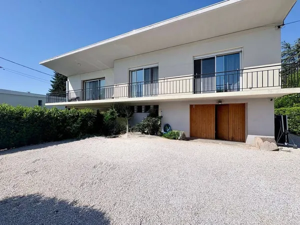 Maison 5 pièces 159 m²