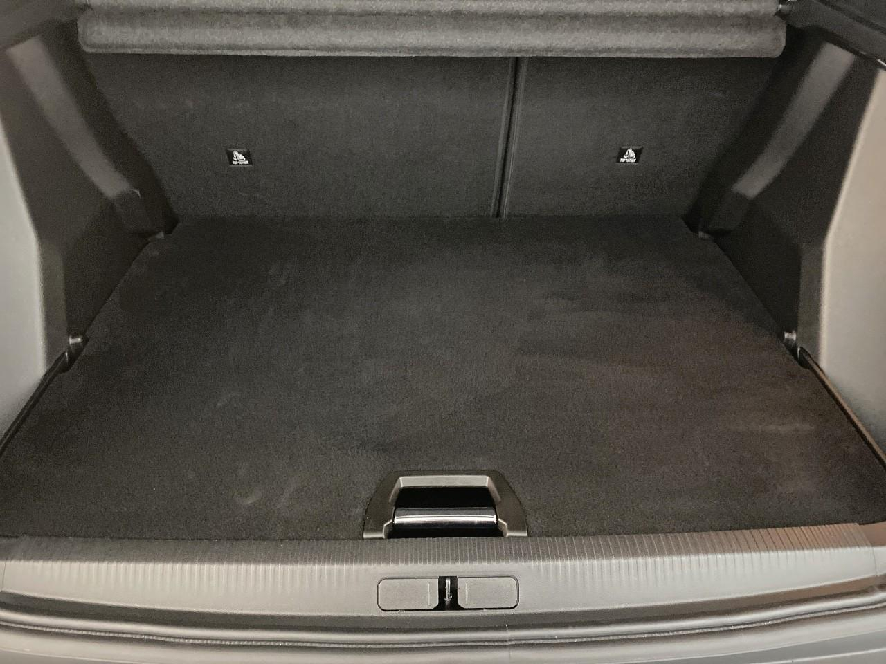 Peugeot 2008 hybrid 145 ch e-dcs6 allure — photo 6