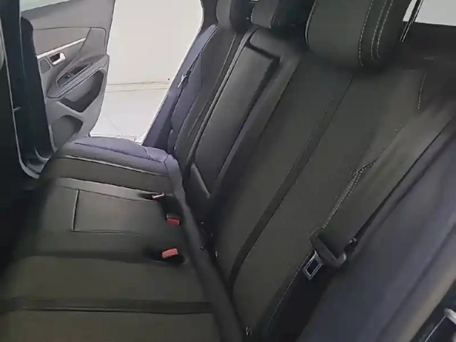 Peugeot 3008 hybrid 225 e-eat8 — photo 12