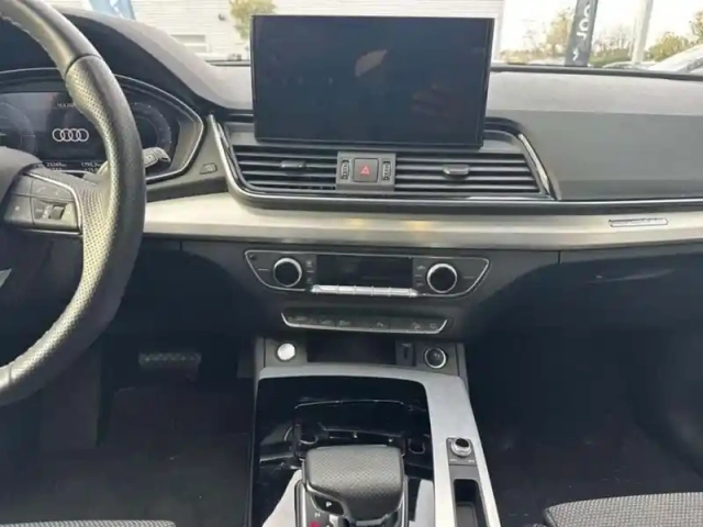 Audi Q5 50 tfsie 299 s tronic 7 quattro s line — photo 10