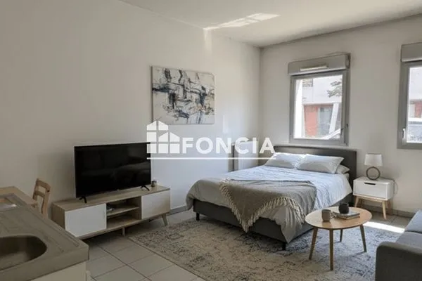 Studio 1 pièce 27 m²