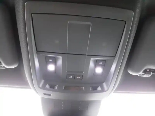 Peugeot 3008 hybrid 145 e-dcs6 — photo 29