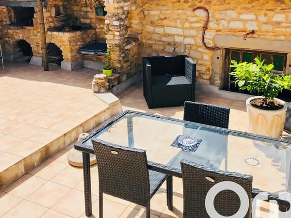 Maison 4 pièces 196 m²