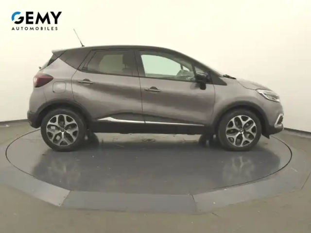 Renault Captur tce 150 fap edc — photo 19